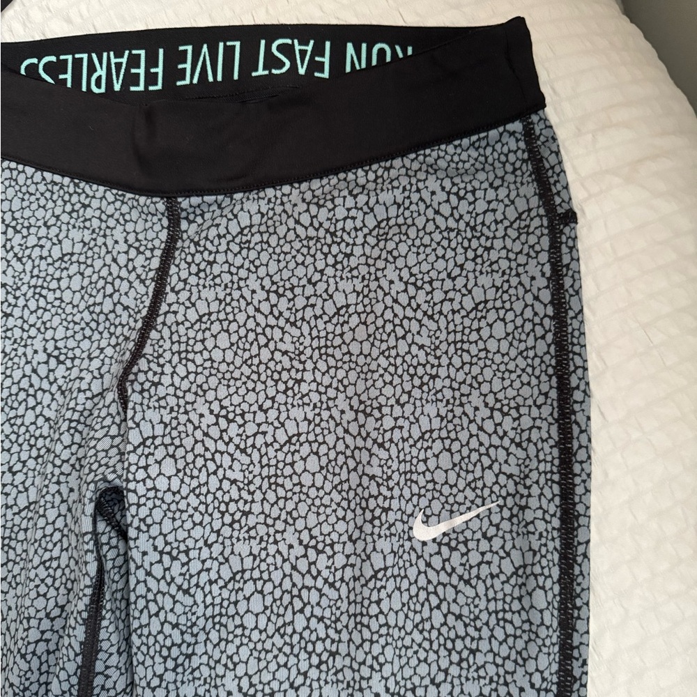 Nike Dri-Fit Cropped Tights